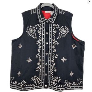 Units Woman Vintage size 1X black Studded Western style Vest